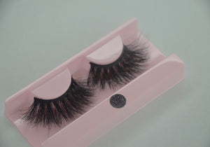 Strikingly Bold Lashes